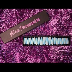 Meet sky custom made press on nails